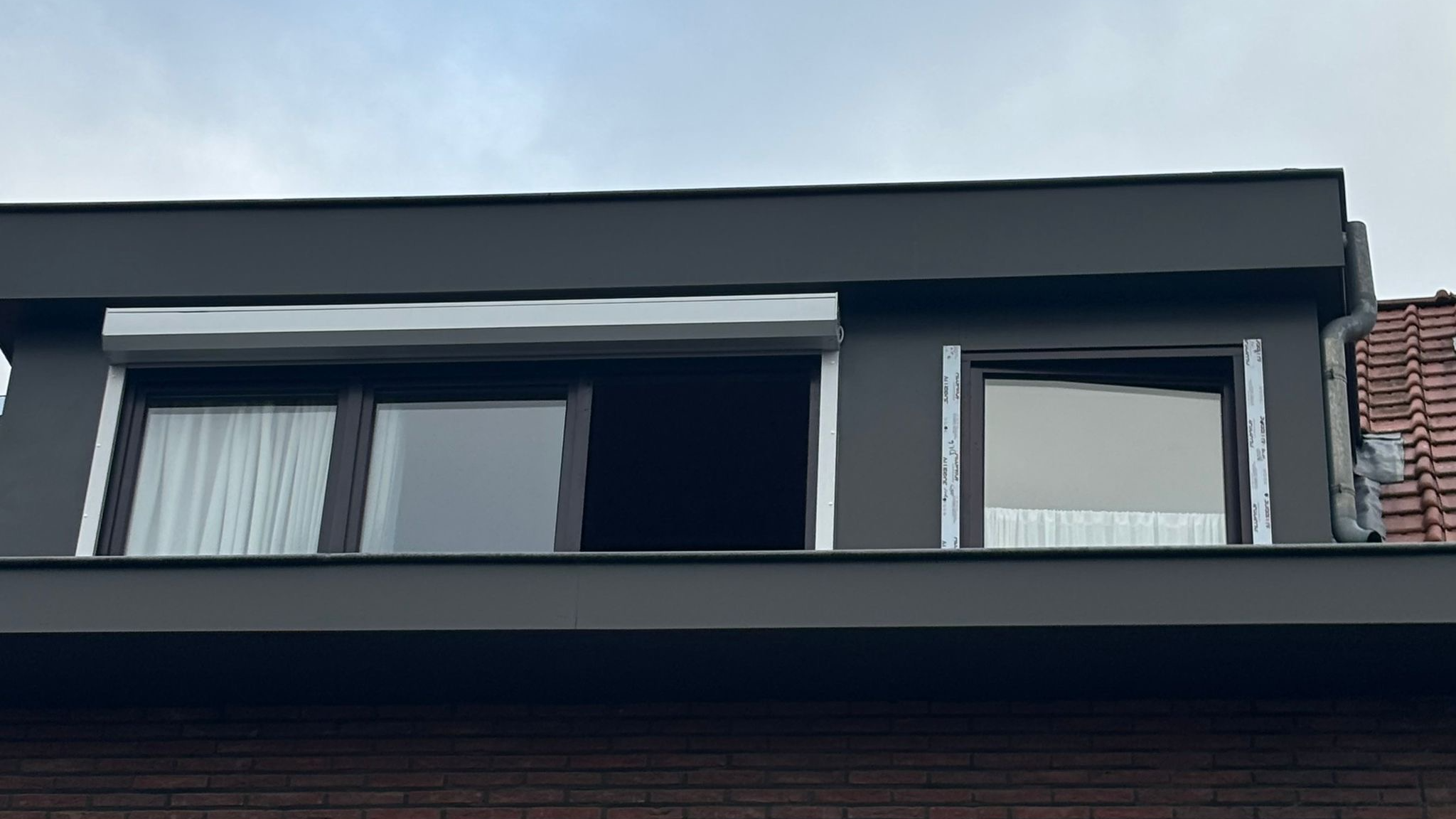 Voorzet en lamellen rolluiken. - review foto